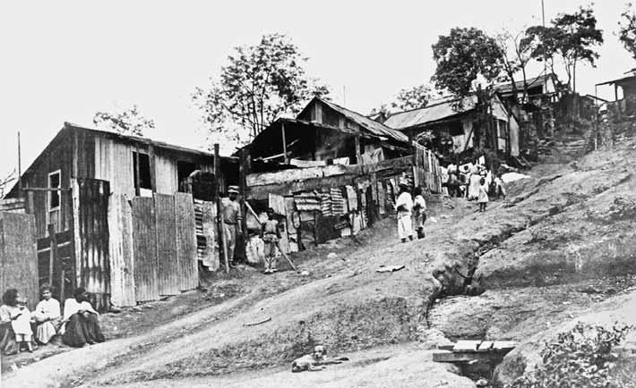 Favela do morro do Pinto, fotografada por Augusto Malta em 1912.