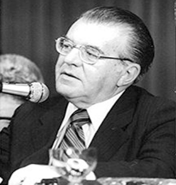 Paulo de Almeida Machado, ministro da Saúde de 15 de março de 1974 a 14 de março de 1979.